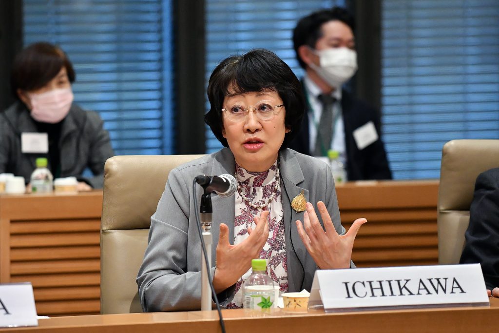 Tomiko Ichikawa speaking at the 30th Japanese-German Forum
