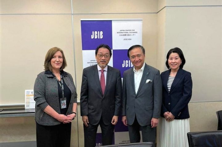 The Governor and Ambassador Mikio Mori with JCIE Executive Director Kazuyo Kato and Senior Advisor Kim Ashizawa